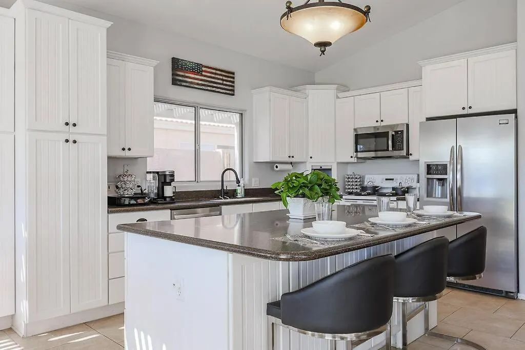 3Bd Home Near Scottsdale - Golf Putting Green 피닉스 0*,